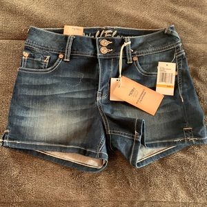 NEVER WORN! Wallflower Jean Shorts